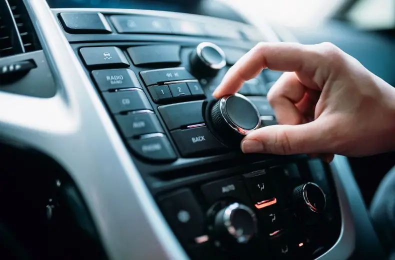 Why is My Car Radio Display Not Working?, Why is My Car Radio Display Not Working? [7 Tips To Troubleshoot This], KevweAuto