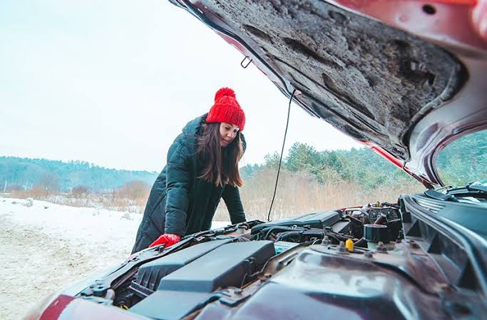 Can You Change A Car Battery In The Rain, Can You Change A Car Battery In The Rain? [6 Dangers Of Doing This], KevweAuto