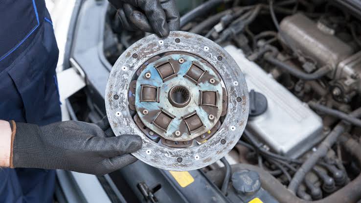 Can A Bad Clutch Cause Car Not To Start, Can A Bad Clutch Cause Car Not To Start?: 7 Tips To Fix Problem, KevweAuto