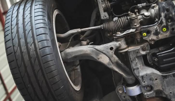 How Many Tire Rods Are On A Car, How Many Tire Rods Are On A Car? [5 Roles Of Tie Rods], KevweAuto