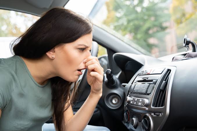Car Smells Like Burning Oil, Car Smells Like Burning Oil [6 Ways To Fix This Issues], KevweAuto
